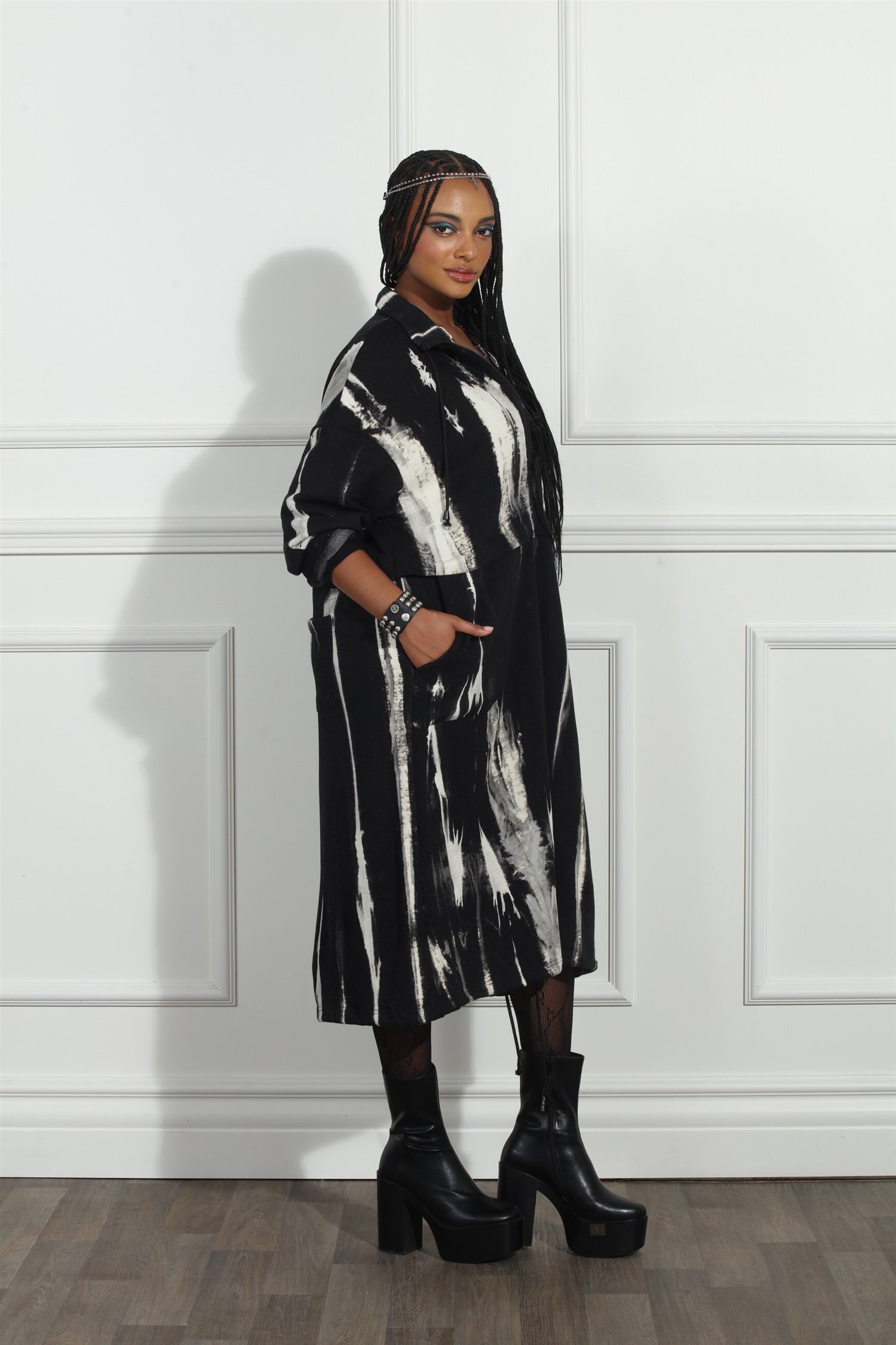 Luxe Moda LM264 Brushstroke Print Coat