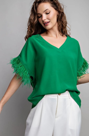 EESOME TK7717 Vneck Feather Trim Top