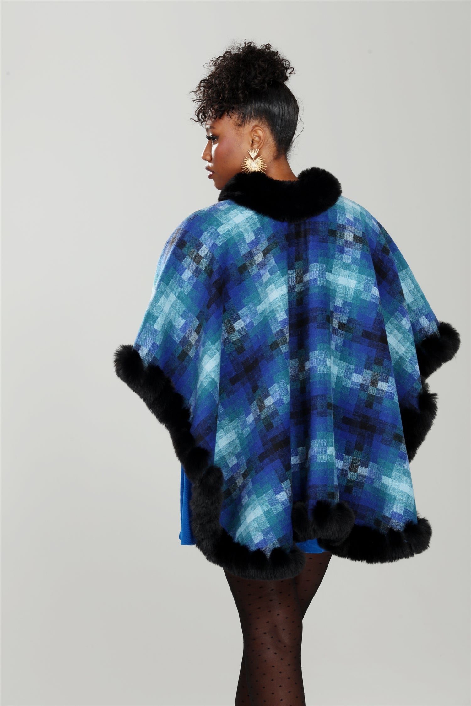 Luxe Moda LM232 Print Faux Fur Cape