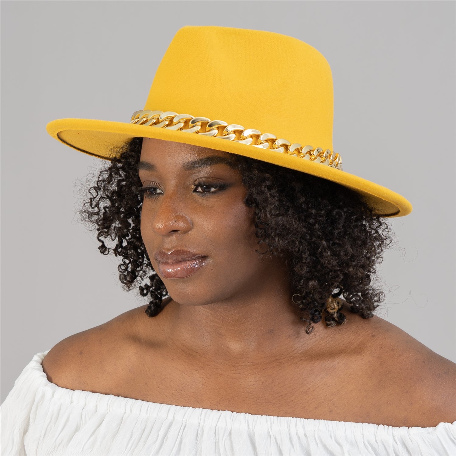 Passion For Fashion SHH9003 Gold Chain Fedora Hat